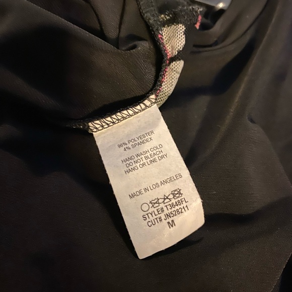 Comfortable Animal print blouse size small dark khaki in color - Picture 5 of 6